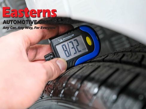 Used 2019 Toyota Camry XLE image 28