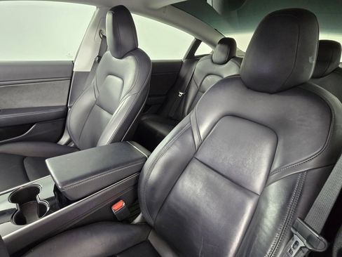 Used 2020 Tesla Model 3 Long Range image 11