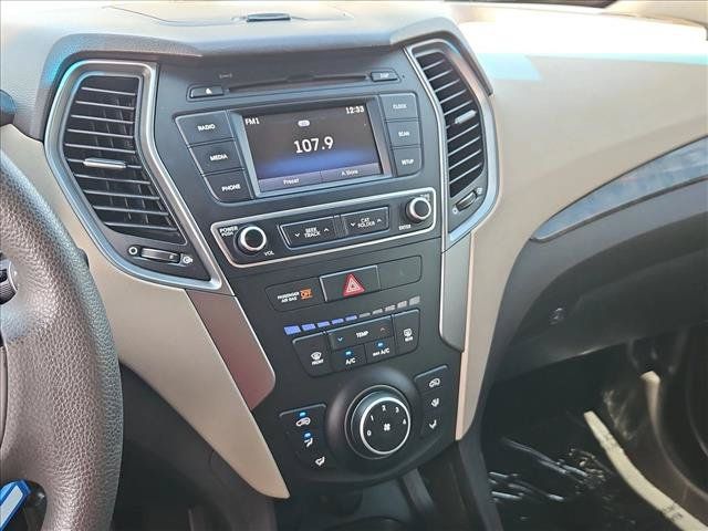 Used 2017 Hyundai Santa Fe Sport FWD image 19