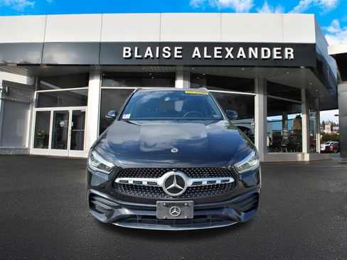 Used 2023 Mercedes-Benz GLA 250 4MATIC image 9