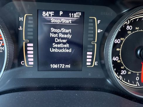 Used 2020 Jeep Cherokee Latitude Plus image 15