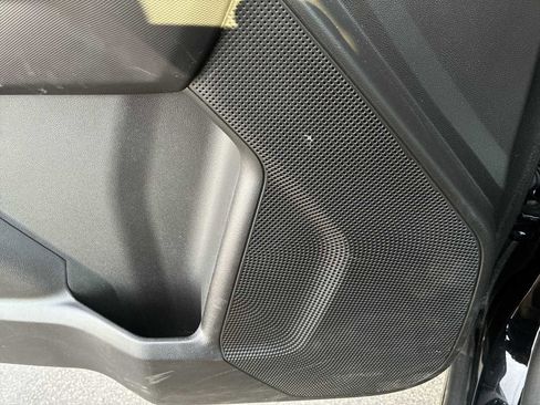 Used 2023 Chevrolet Colorado LT w/ LT Convenience Package III image 24