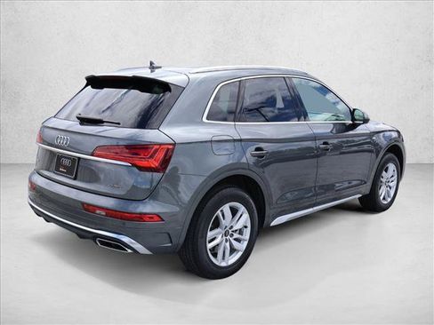 Used 2023 Audi Q5 2.0T Premium w/ Convenience Package AWD/4WD image 5
