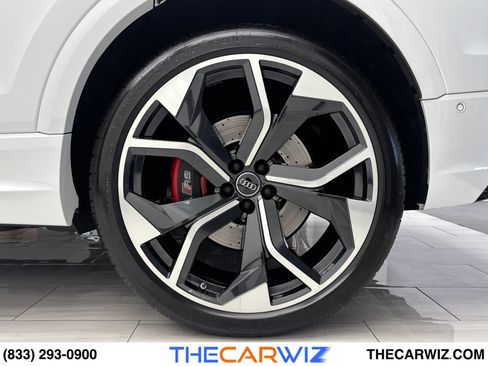 Used 2020 Audi RS Q8 w/ Carbon Optic Package image 22