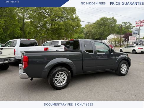 Used 2014 Nissan Frontier SV RWD image 6
