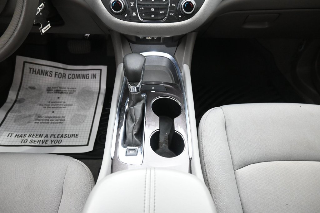 Used 2022 Chevrolet Malibu LT FWD image 25