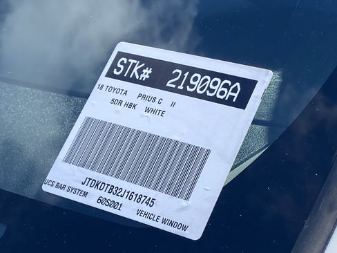 Used 2018 Toyota Prius C Two image 31