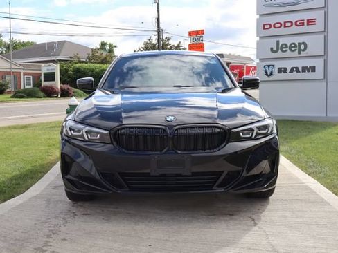 Used 2023 BMW 330i xDrive Sedan w/ Premium Package AWD/4WD image 6