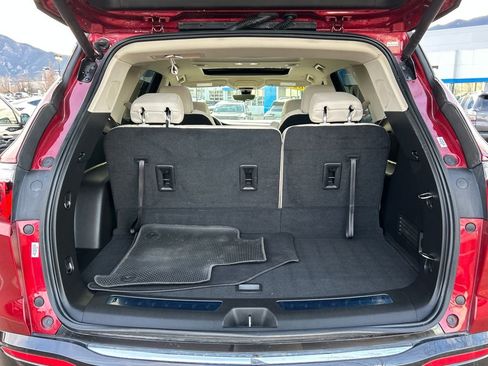 Used 2022 Buick Enclave Premium w/ Experience Buick Package image 5