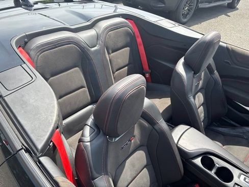 Used 2018 Chevrolet Camaro ZL1 RWD image 32