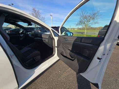 New 2026 Volkswagen GTI SE image 10