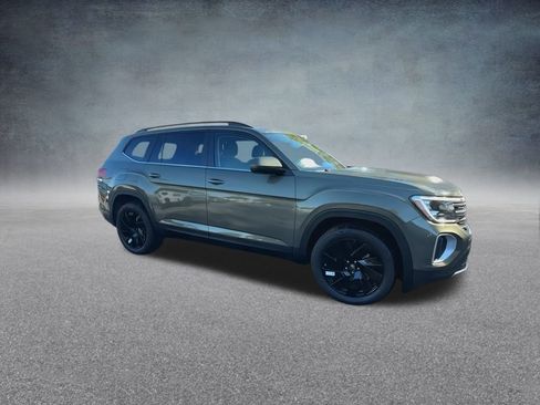 New 2026 Volkswagen Atlas SE image 26