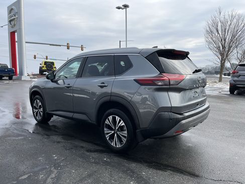 Used 2023 Nissan Rogue SV w/ SV Premium B Package image 7