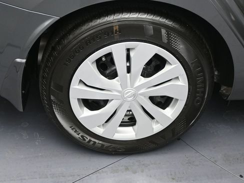 Certified 2025 Nissan Versa S w/ Trunk Package image 5