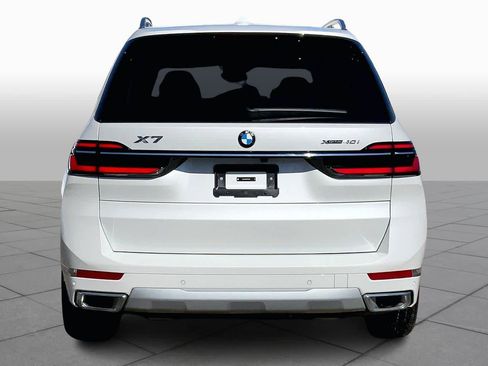 Used 2026 BMW X7 xDrive40i image 5