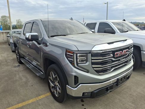 Used 2025 GMC Sierra 1500 SLT w/ SLT Premium Plus Package image 2