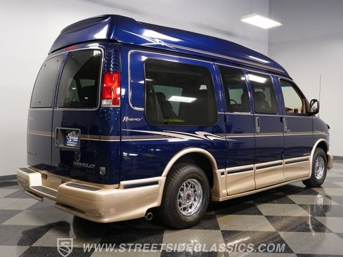 Used 2001 Chevrolet Express 1500 w/ Preferred Equipment Group 3 image 13
