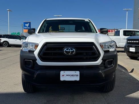 Used 2022 Toyota Tacoma SR image 30