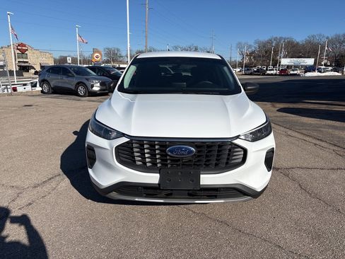 Used 2024 Ford Escape Active image 2