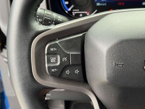 Used 2024 Ford Bronco Badlands image 11