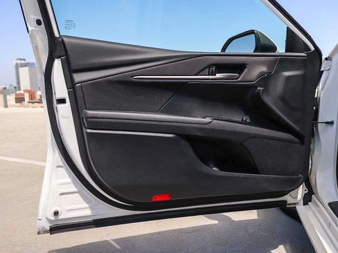 Used 2025 Toyota Camry LE FWD image 21