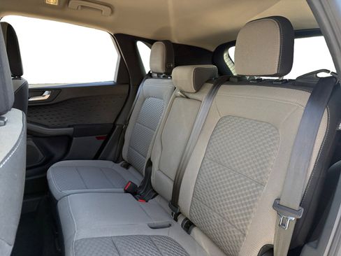 Used 2020 Ford Escape SE image 13