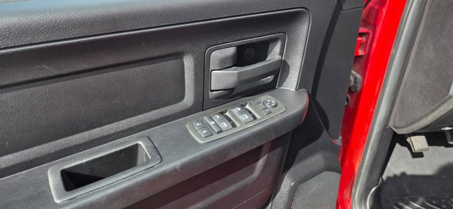 Used 2014 RAM 1500 Express AWD/4WD image 19