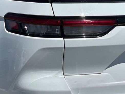 Certified 2023 Jeep Grand Cherokee Altitude RWD image 26