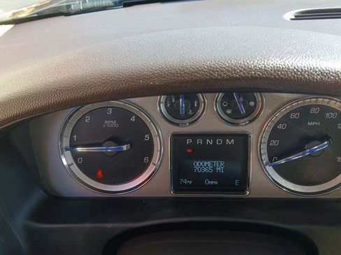 Used 2014 Cadillac Escalade Luxury image 25