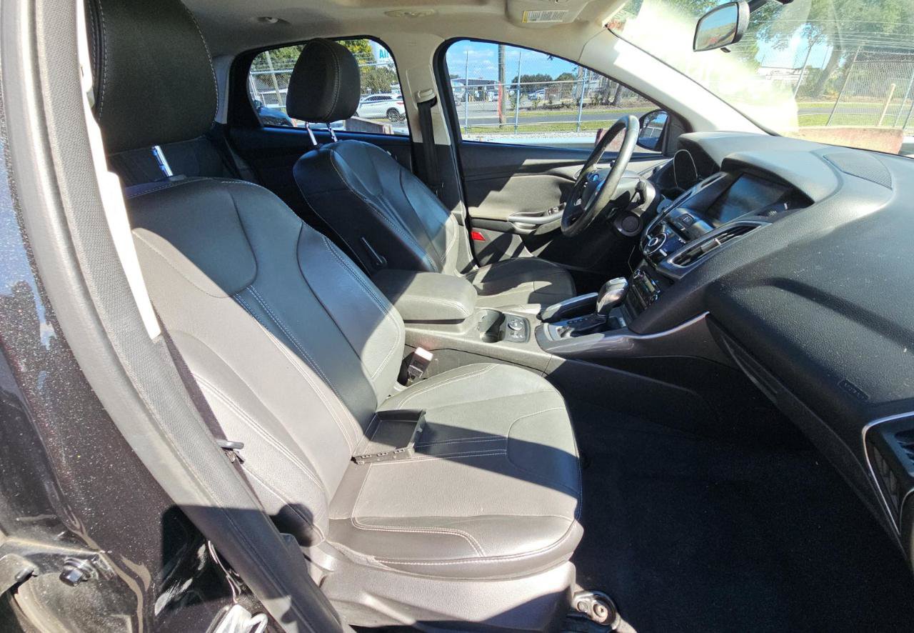 Used 2013 Ford Focus Titanium w/ Titanium Handling Pkg FWD image 11
