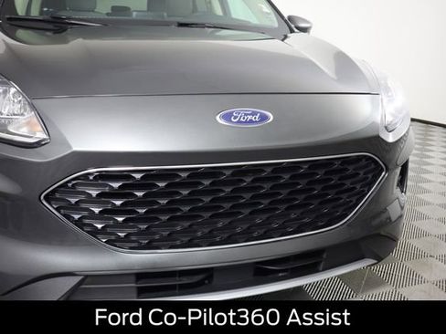 Used 2020 Ford Escape SE image 15