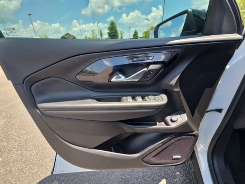Used 2022 GMC Terrain AT4 w/ Infotainment Package II AWD/4WD image 21