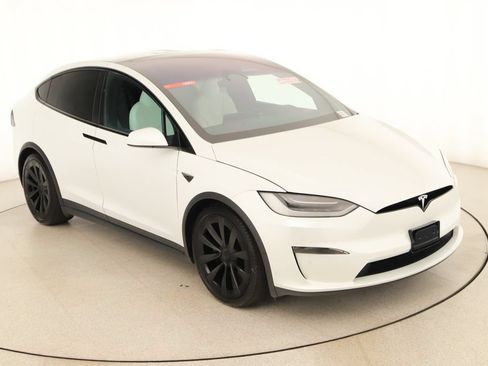Used 2022 Tesla Model X AWD/4WD image 37
