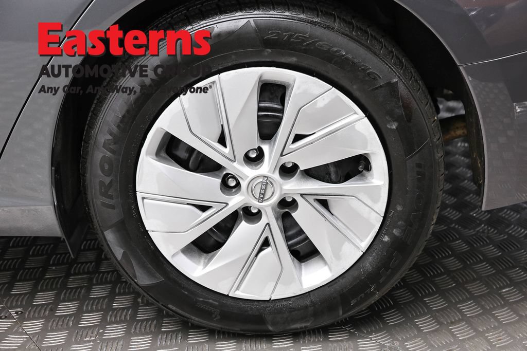 Used 2024 Nissan Altima 2.5 S FWD image 10