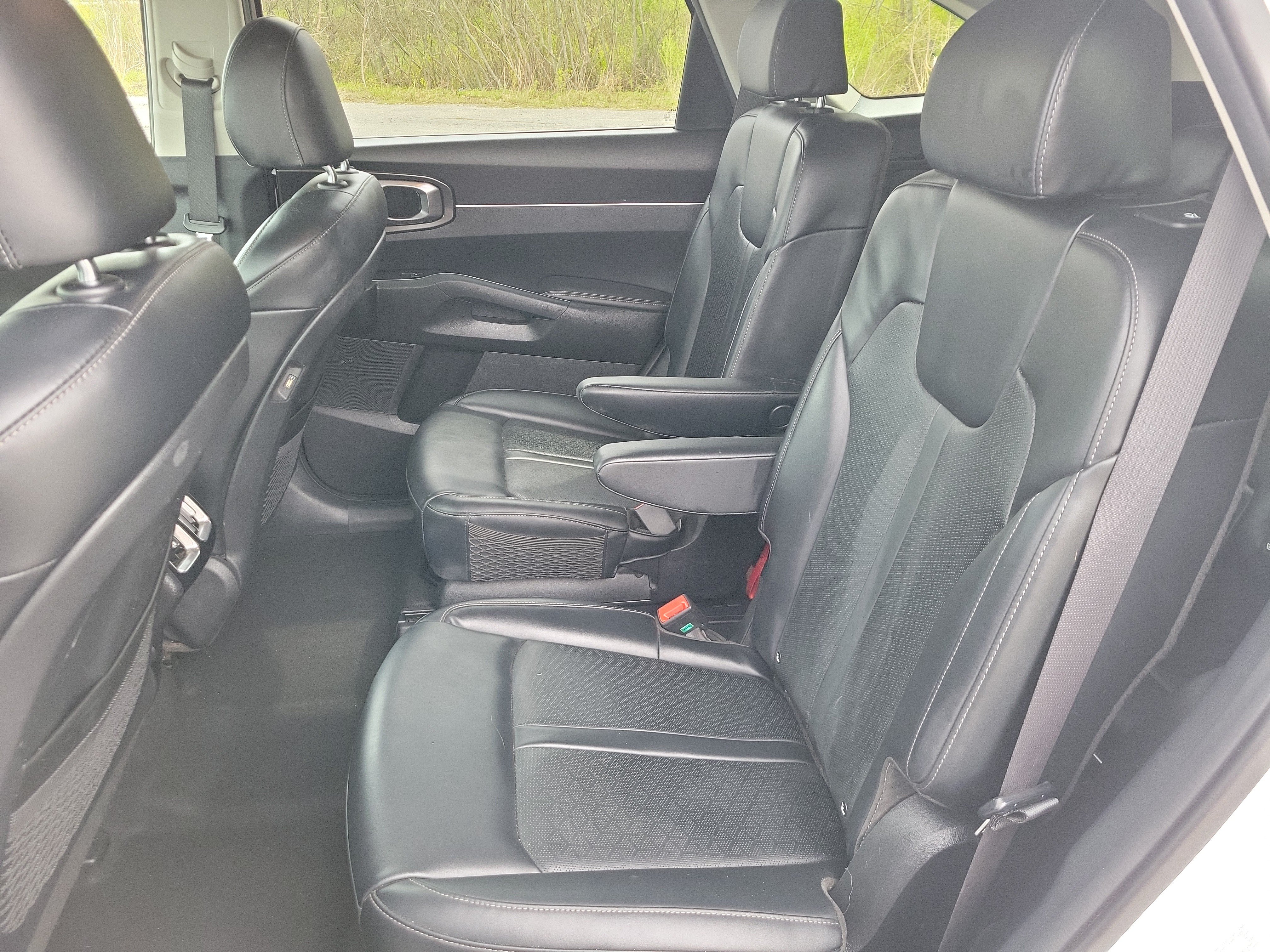 Used 2022 Kia Sorento S AWD/4WD image 16
