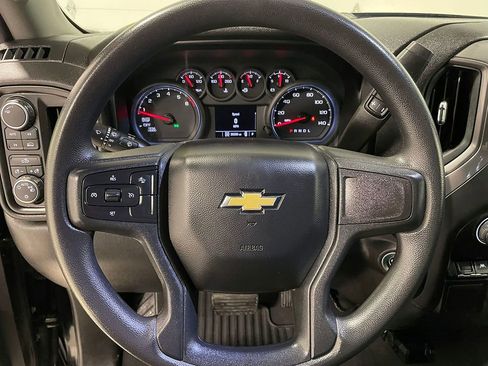 Used 2022 Chevrolet Silverado 1500 Custom image 30