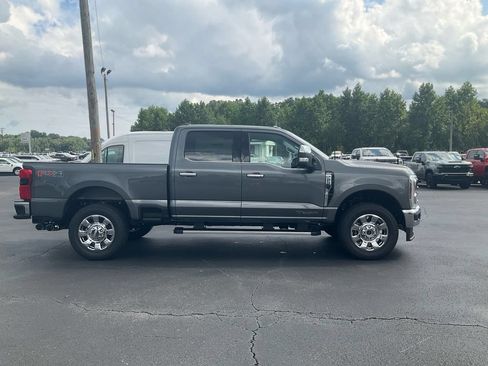 New 2026 Ford F250 Lariat w/ Chrome Package AWD/4WD image 4