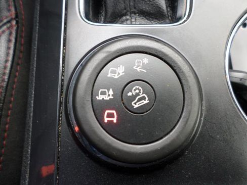 Used 2019 Ford Explorer XLT w/ Equipment Group 202A image 17