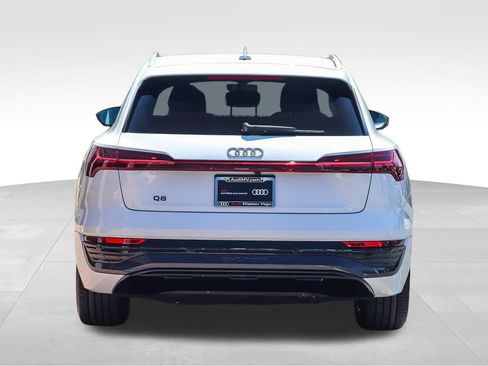 Used 2024 Audi Q8 e-tron Premium Plus AWD/4WD image 7