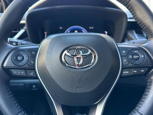 Used 2025 Toyota Corolla SE image 29