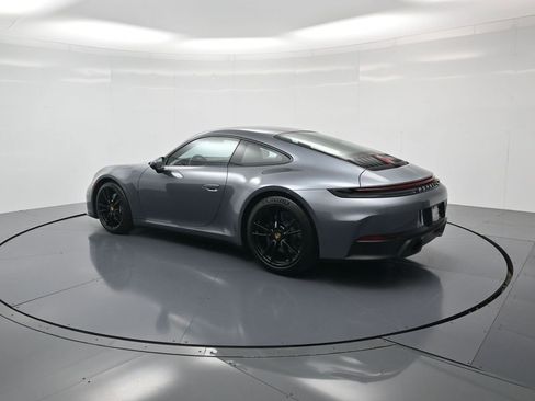 Used 2025 Porsche 911 Carrera image 3
