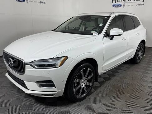 Used 2020 Volvo XC60 T5 Inscription w/ Protection Package FWD image 2