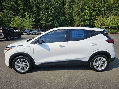 New 2027 Chevrolet Bolt LT w/ Comfort Package FWD image 2