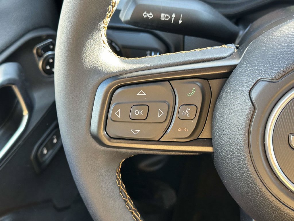 Used 2024 Jeep Wrangler Unlimited w/ Convenience Group AWD/4WD image 25