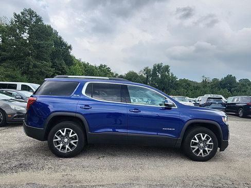 Used 2023 GMC Acadia SLE w/ Driver Convenience Package FWD image 6