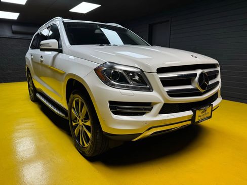 Used 2016 Mercedes-Benz GL 450 4MATIC image 3