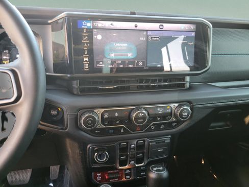 Used 2024 Jeep Wrangler Unlimited Rubicon 4xe w/ Technology Group image 27