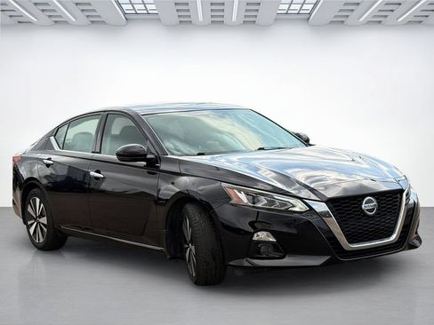 Used 2020 Nissan Altima 2.5 SV FWD image 5