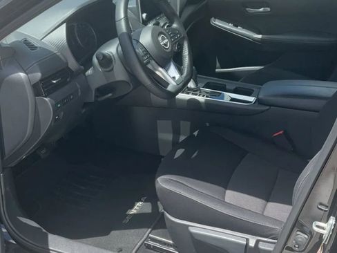 Used 2024 Nissan Sentra SV w/ All-Weather Package image 6