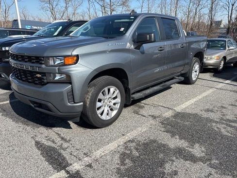 Used 2020 Chevrolet Silverado 1500 Custom w/ Custom Value Package image 1